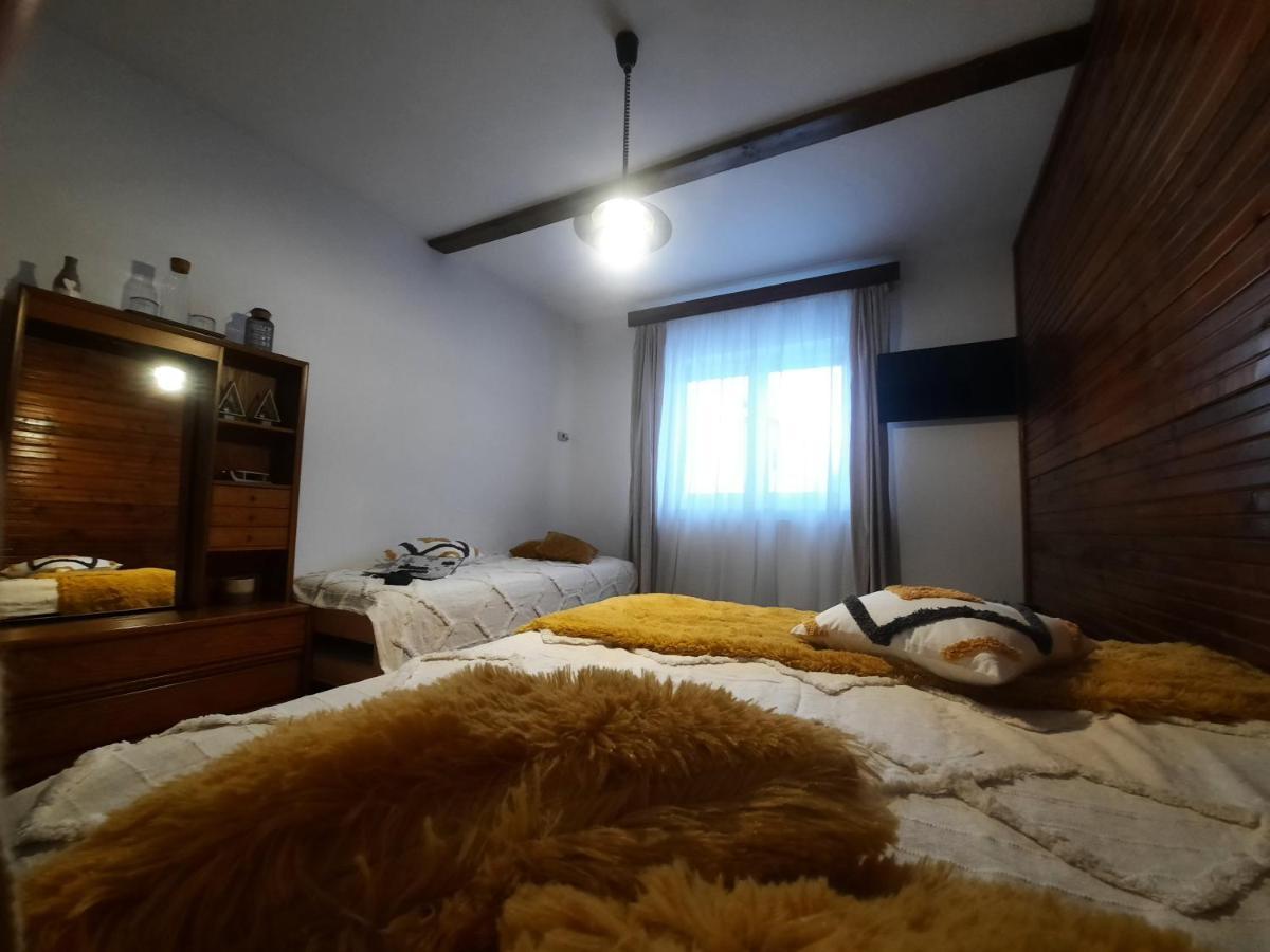 Cocooning In A Lovely Mountain Suite - One Azuga Exteriör bild